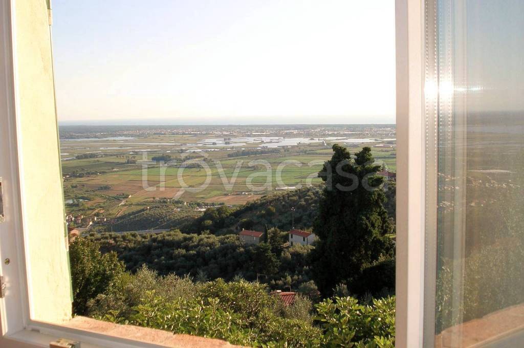 casa indipendente in vendita a Massarosa in zona Pieve a Elici