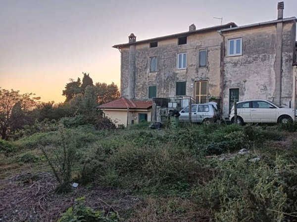 casa indipendente in vendita a Massarosa