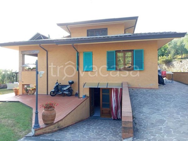 casa indipendente in vendita a Massarosa in zona Piano di Mommio