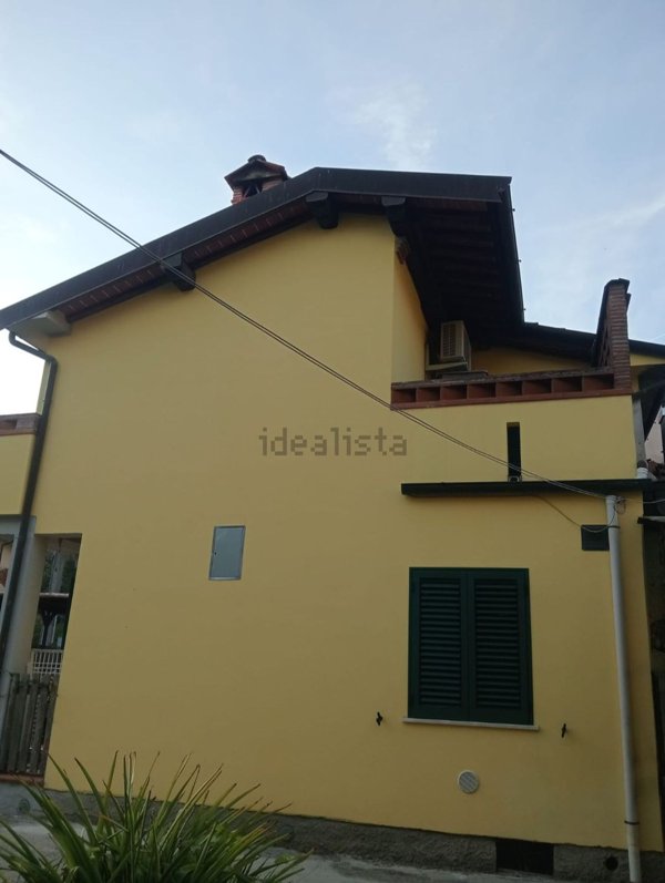 casa indipendente in vendita a Massarosa
