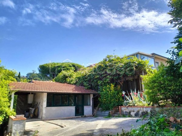 casa indipendente in vendita a Massarosa in zona Bargecchia