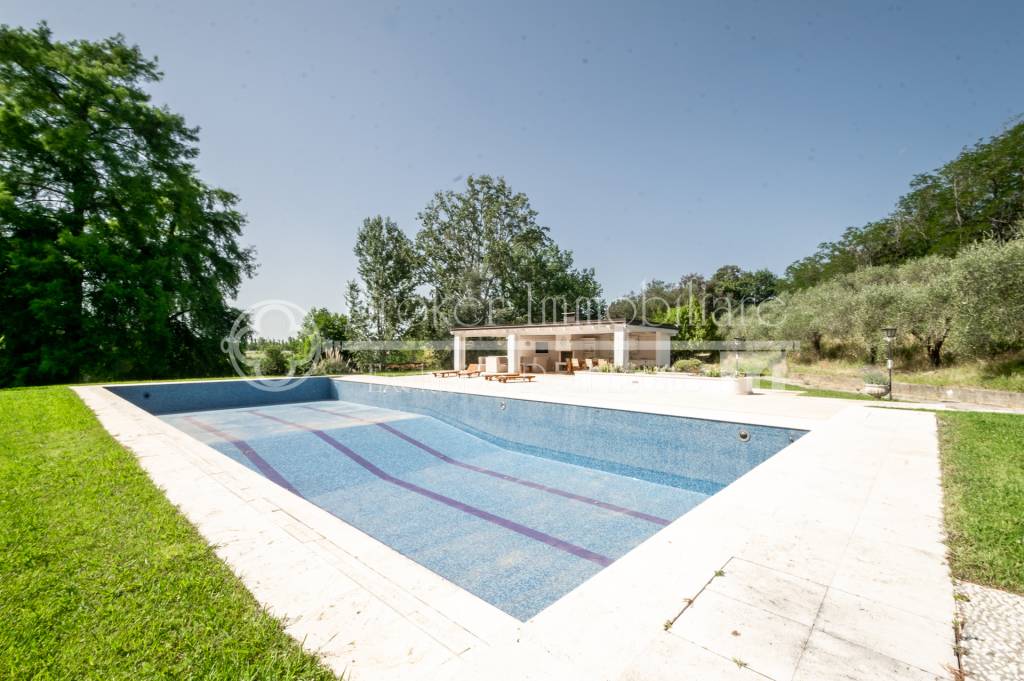 villa in vendita a Massarosa