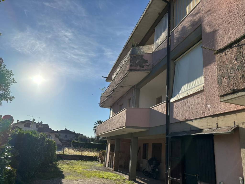 appartamento in vendita a Massarosa in zona Piano di Mommio