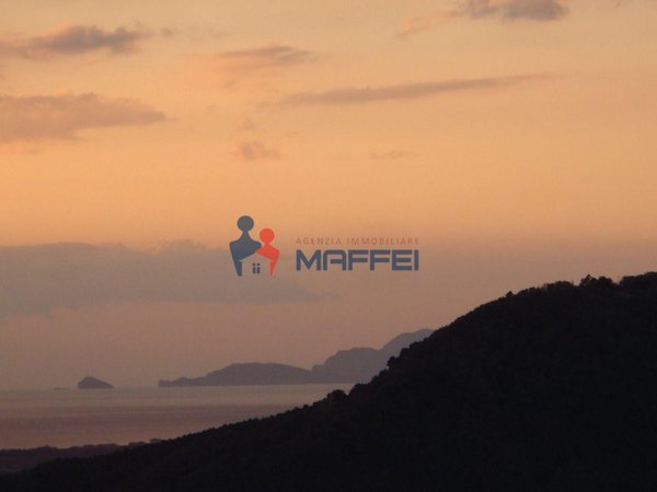 casa indipendente in vendita a Massarosa in zona Pieve a Elici