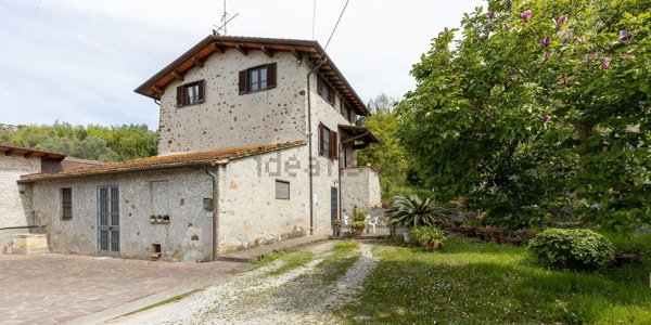 appartamento in vendita a Massarosa in zona Piano di Conca