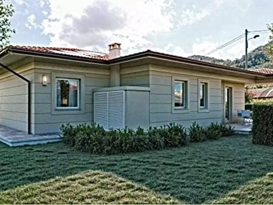 casa indipendente in vendita a Massarosa in zona Stiava