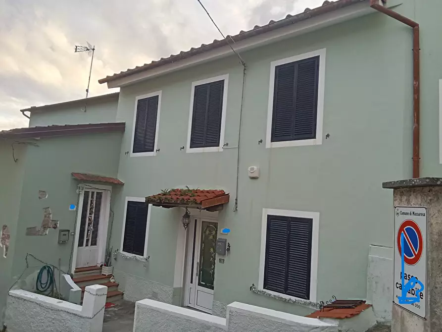 casa indipendente in vendita a Massarosa in zona Bozzano