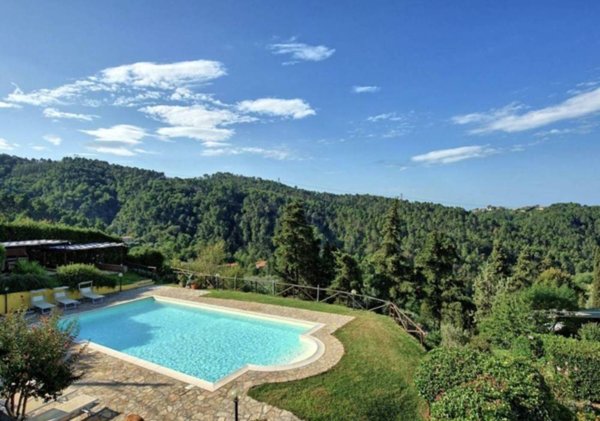 casa indipendente in vendita a Massarosa in zona Pieve a Elici