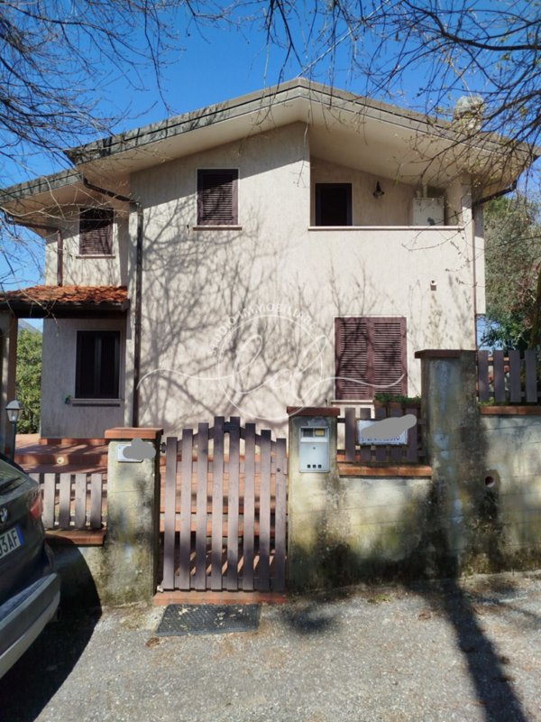 casa indipendente in vendita a Massarosa in zona Gualdo