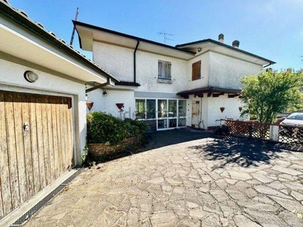 casa indipendente in vendita a Massarosa in zona Gualdo