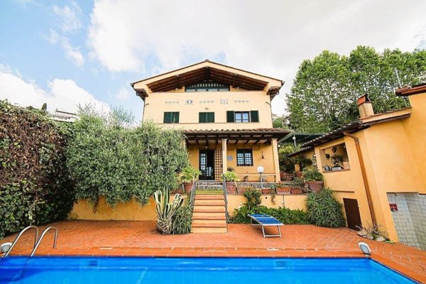 casa indipendente in vendita a Massarosa in zona Corsanico
