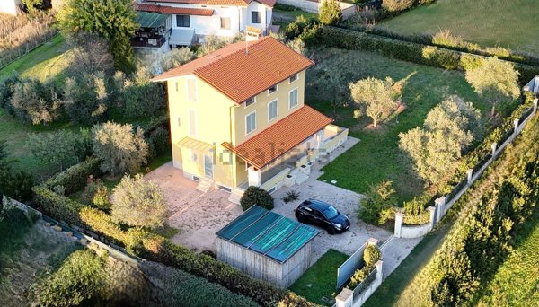 casa indipendente in vendita a Massarosa in zona Stiava