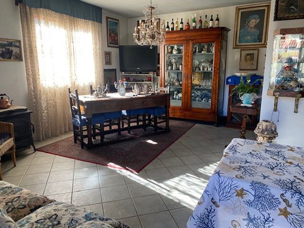 casa indipendente in vendita a Massarosa in zona Quiesa