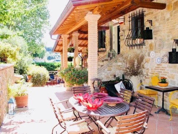 casa indipendente in vendita a Massarosa in zona Corsanico