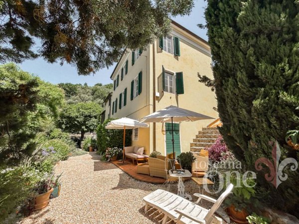 casa indipendente in vendita a Massarosa