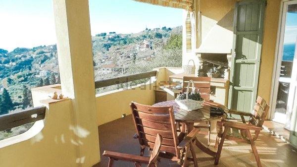 casa indipendente in vendita a Massarosa