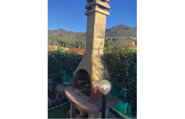 casa indipendente in vendita a Massarosa in zona Bozzano