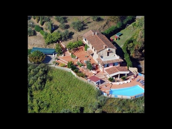 casa indipendente in vendita a Massarosa