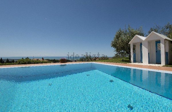 casa indipendente in vendita a Massarosa