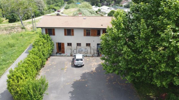 casa indipendente in vendita a Massarosa