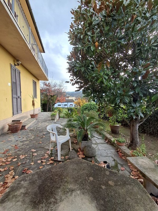 casa indipendente in vendita a Massarosa