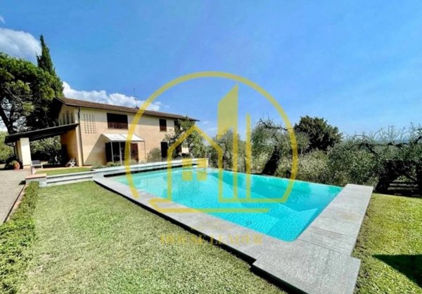 casa indipendente in vendita a Massarosa in zona Bargecchia