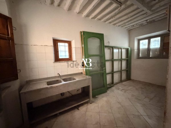 casa indipendente in vendita a Massarosa