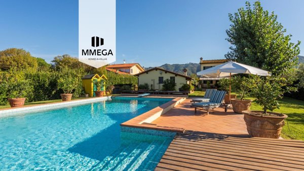 casa indipendente in vendita a Massarosa