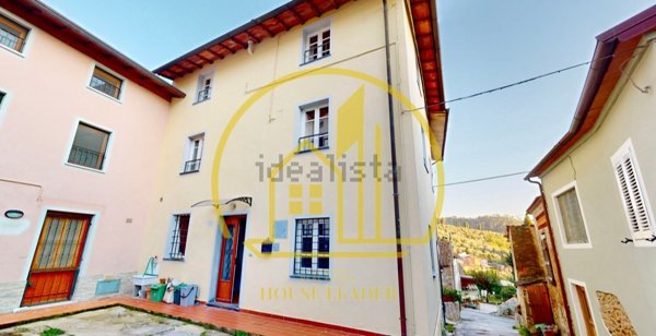 casa indipendente in vendita a Massarosa