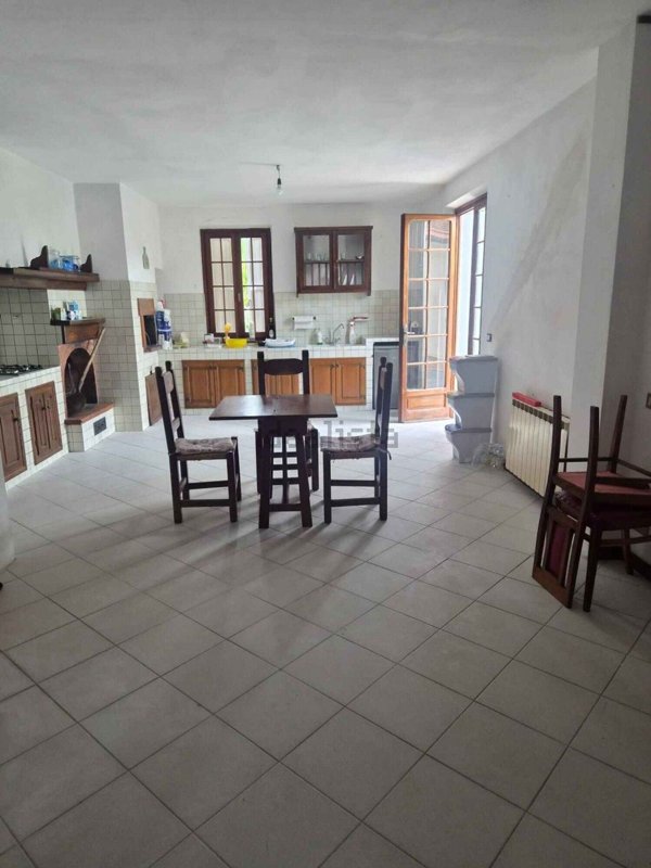 casa indipendente in vendita a Massarosa in zona Piano di Mommio
