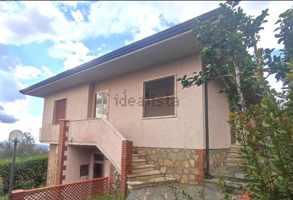 casa indipendente in vendita a Massarosa