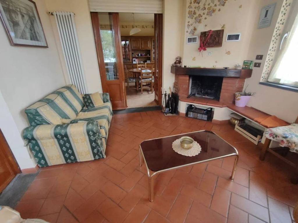 casa indipendente in vendita a Massarosa in zona Stiava