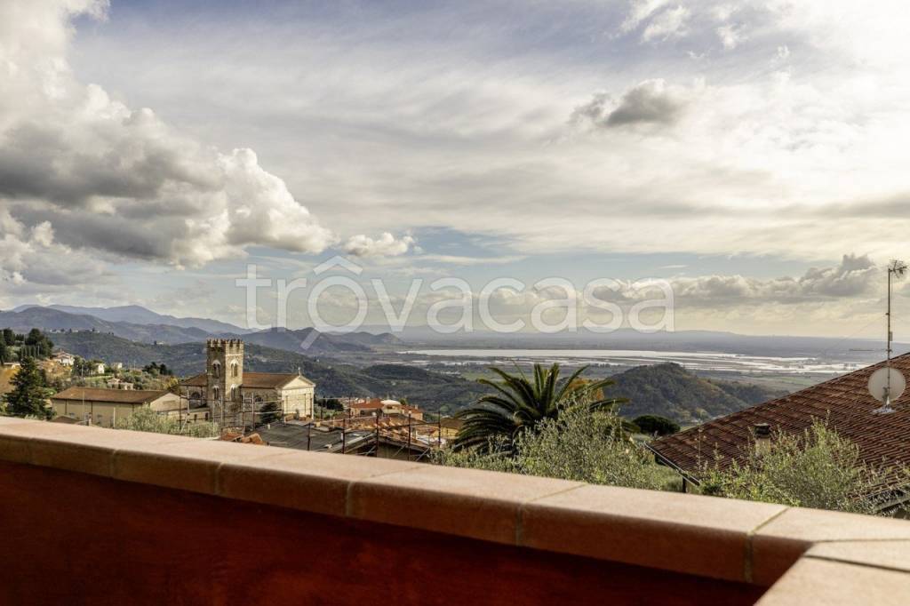 casa indipendente in vendita a Massarosa in zona Massaciuccoli