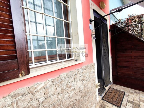 casa indipendente in vendita a Massarosa in zona Bozzano