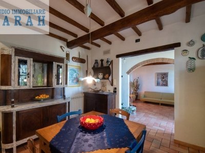 casa indipendente in vendita a Massarosa in zona Corsanico