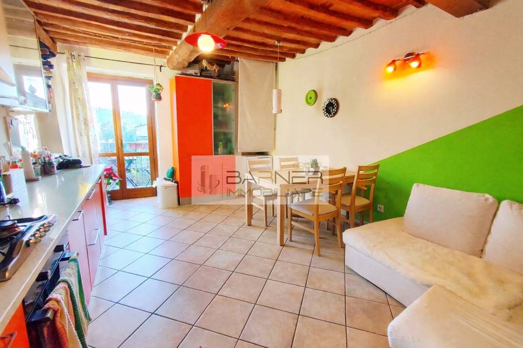 appartamento in vendita a Massarosa in zona Quiesa