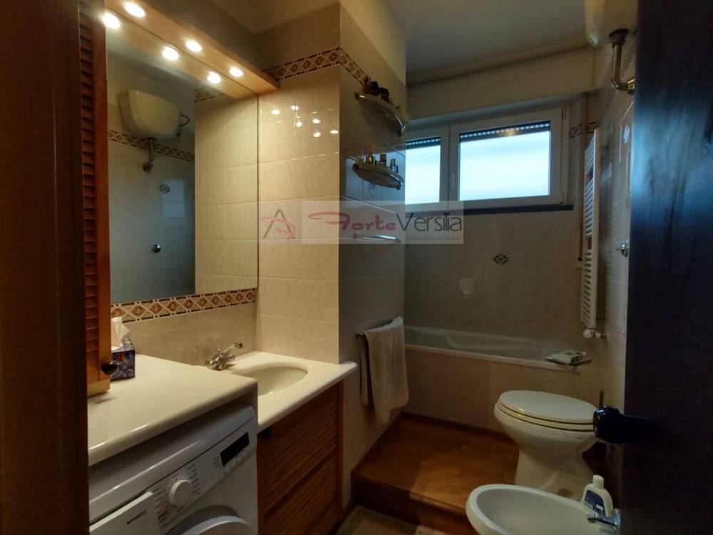 casa indipendente in vendita a Massarosa in zona Bargecchia