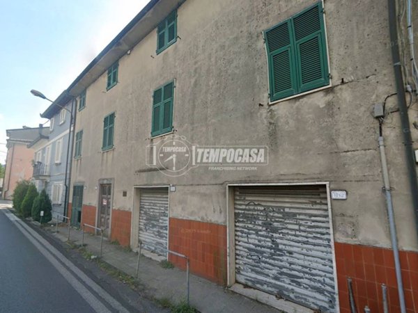 casa indipendente in vendita a Massarosa in zona Bozzano