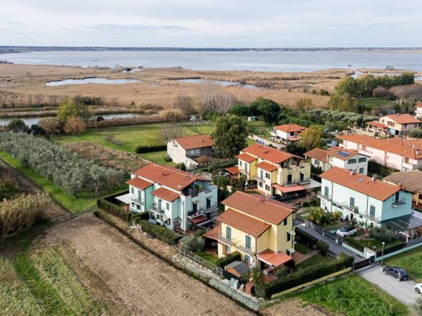 casa indipendente in vendita a Massarosa in zona Massaciuccoli