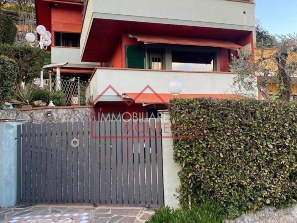 casa indipendente in vendita a Massarosa in zona Corsanico