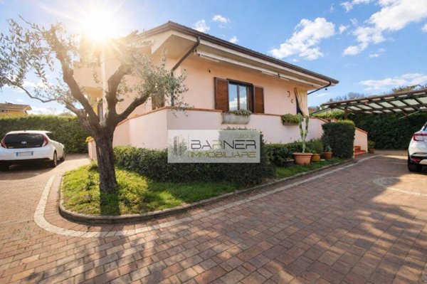 casa indipendente in vendita a Massarosa in zona Bozzano