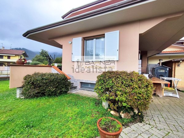 casa indipendente in vendita a Massarosa in zona Stiava