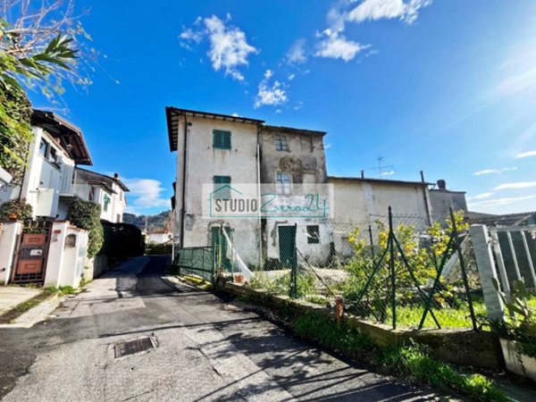 casa indipendente in vendita a Massarosa in zona Stiava