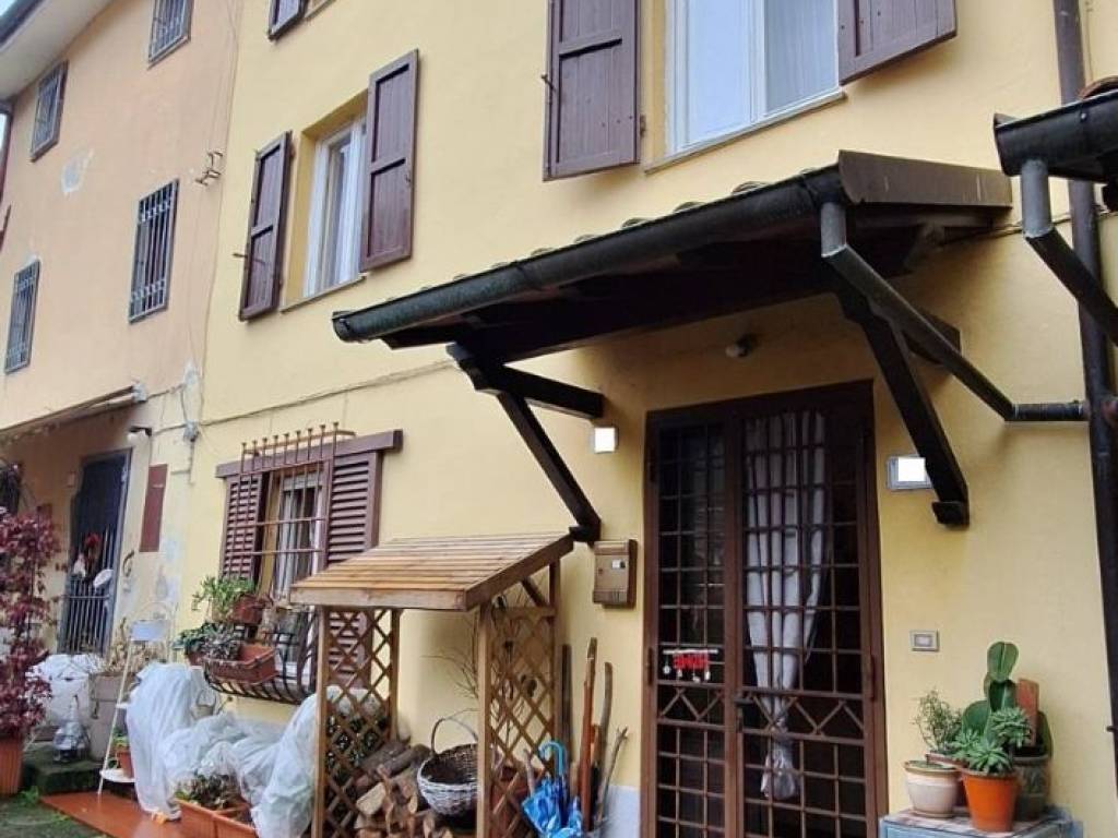 casa indipendente in vendita a Massarosa in zona Pieve a Elici