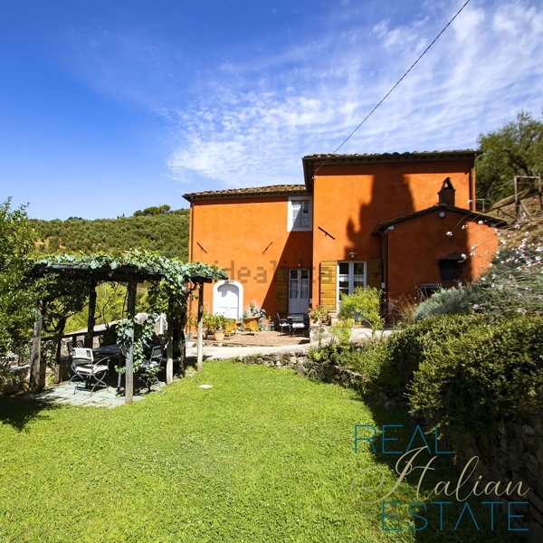 casa indipendente in vendita a Massarosa in zona Stiava