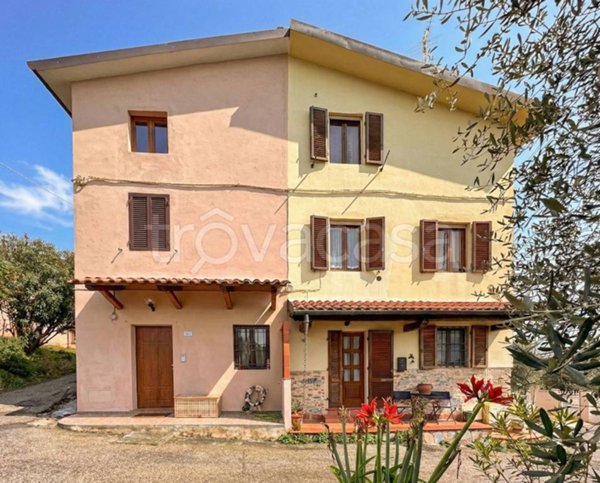 casa indipendente in vendita a Massarosa in zona Bargecchia