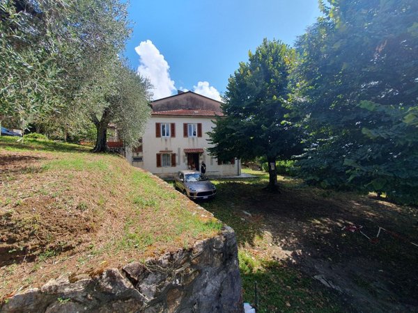 casa indipendente in vendita a Massarosa