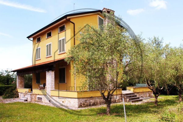 casa indipendente in vendita a Massarosa in zona Stiava