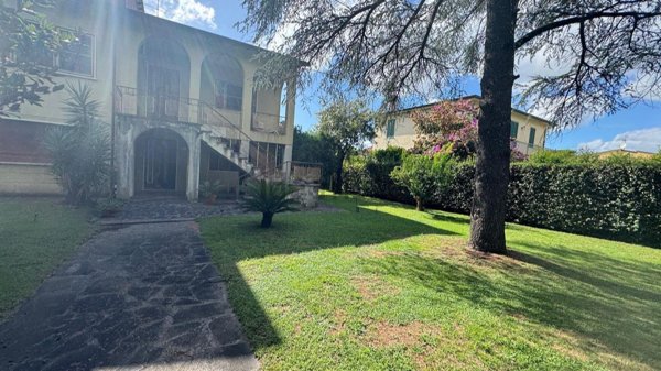 casa indipendente in vendita a Massarosa