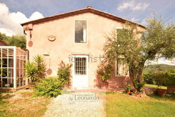 casa indipendente in vendita a Massarosa in zona Bargecchia